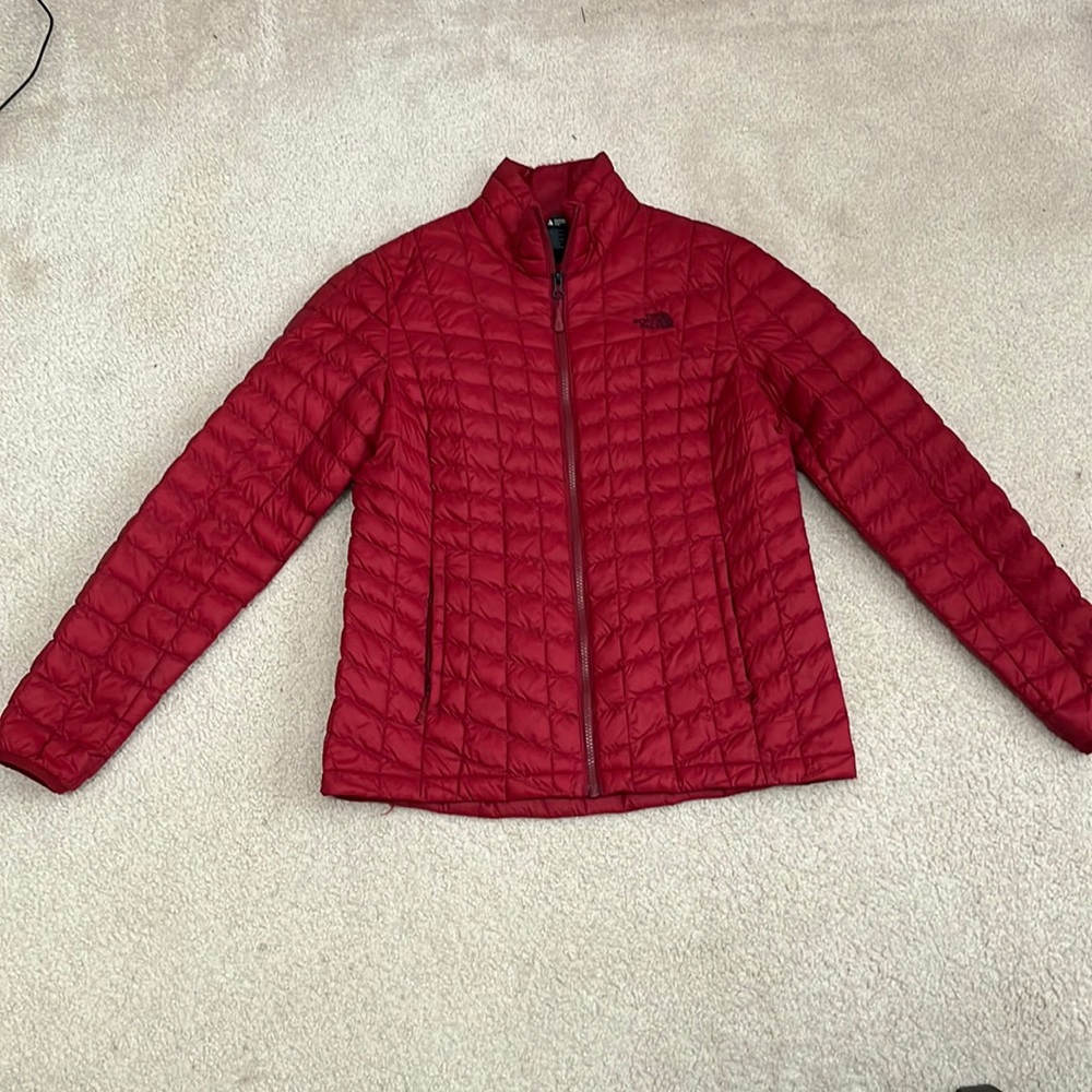 Thermoball eco jacket red